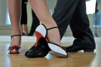 Démonstration de danse en ligne avec le Club Âge d’Or